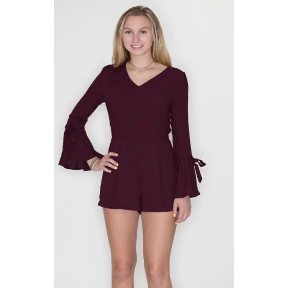 She & Sky Bell Sleeve Romper - Small​​​​​ - Picture 2 of 9